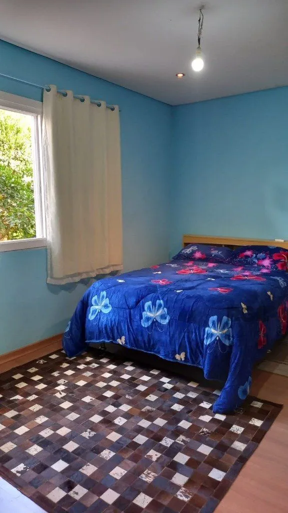 Imagem Casa com 4 dormitórios no bairro Vila Nova