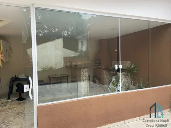 Imagem (PERMUTA) Sobrado 03 quartos c/suíte, no Santa Cândida em Curitiba PR