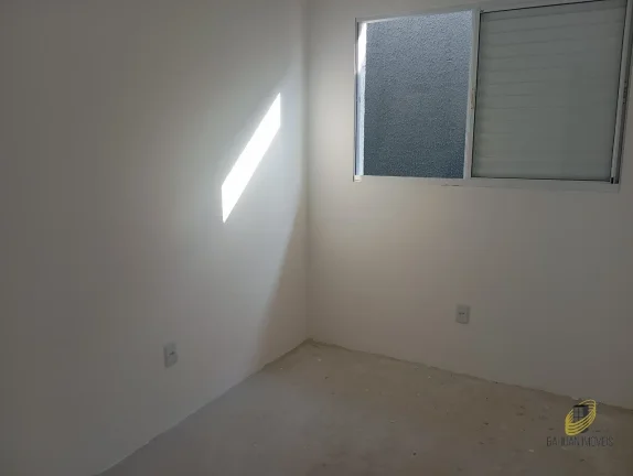 Imagem Casa em Condomínio de Luxo em Cotia-SP, Parque Dom Henrique: 3 quartos, 1 suíte, 2 salas, 3 banheiros, 86m², 2 vagas.