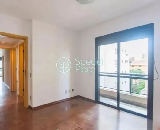 Imagem Oportunidade em Moema Pássaros, pertinho do parque e fora de rota. Excelente apartamento com 183m²...