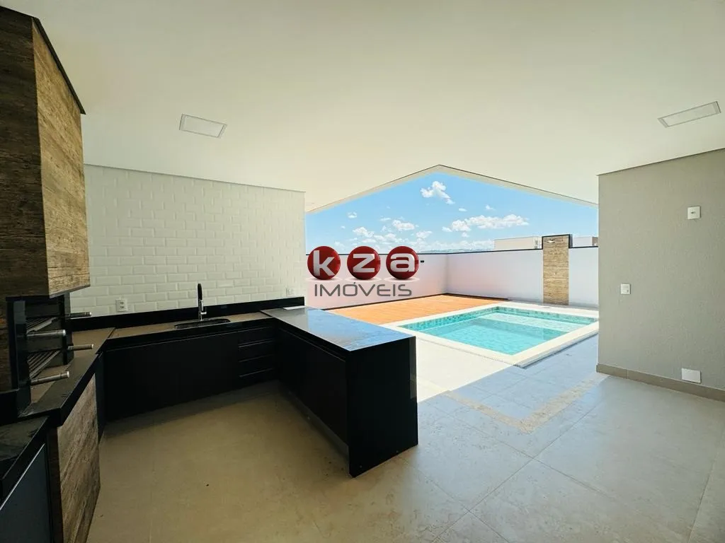 Imagem Imperdível casa em condomínio à venda em Valinhos-SP, Vila Capuava: 3 quartos, 3 suítes, 3 salas, 5 banheiros, 4 vagas de garagem, 280,00 m²!