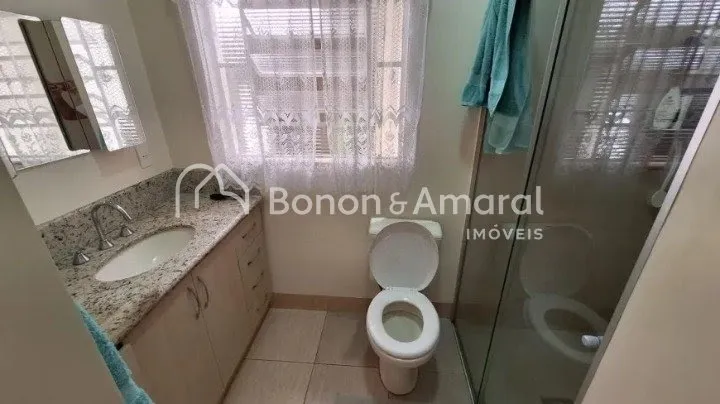 Imagem Casa à venda no Parque Taquaral com 4 quartos e 2 banheiros