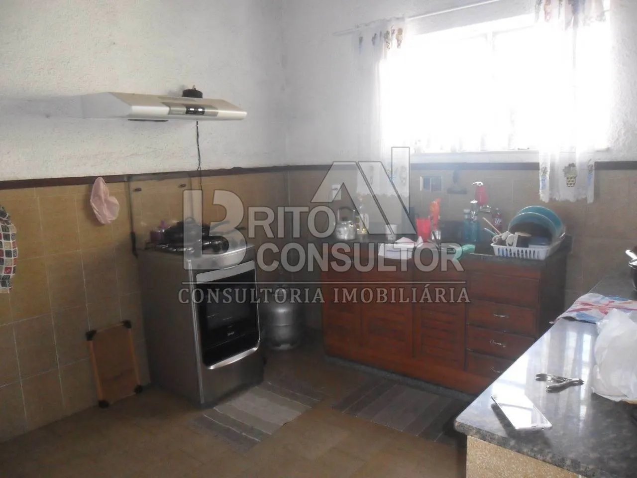 Imagem Vendo Casa Tríplex em Cond Fechado 4 Qts, 4 Vagas, Terraço Mutua - São Gonçalo/RJ.