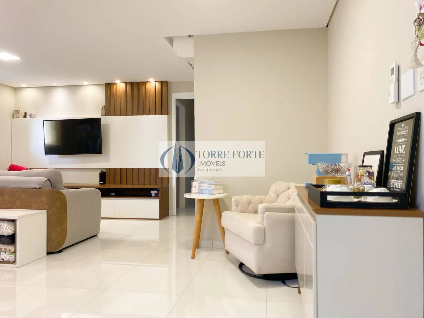 Imagem Ótimo apartamento com 85 m² 2 dormitórios sendo 1 suíte 2 vagas de garagem