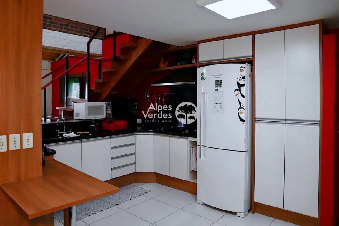 Imagem Vende-se Casa em Canela-RS, com 03 dormitórios