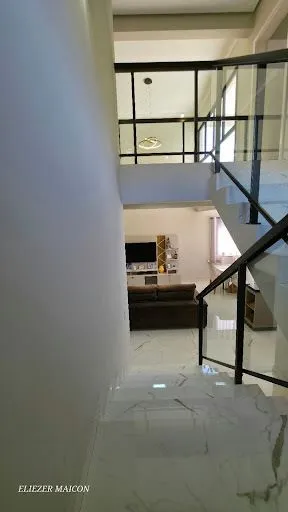 Imagem Casa a venda com piscina no bairro Jardim Florença em Poços de Caldas - MG