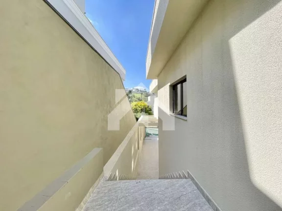 Imagem Casa de Condomínio em Residencial dos Lagos - Cotia