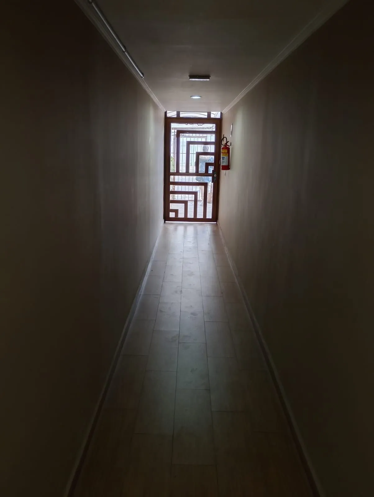 Imagem Apartamento Térreo, 02 dormitórios, 60,59m2 área privativa, quiosque com churrasqueira, Menino Deus