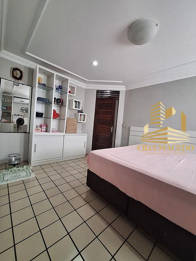 Imagem Casa a Venda no bairro Bessa - João Pessoa, PB