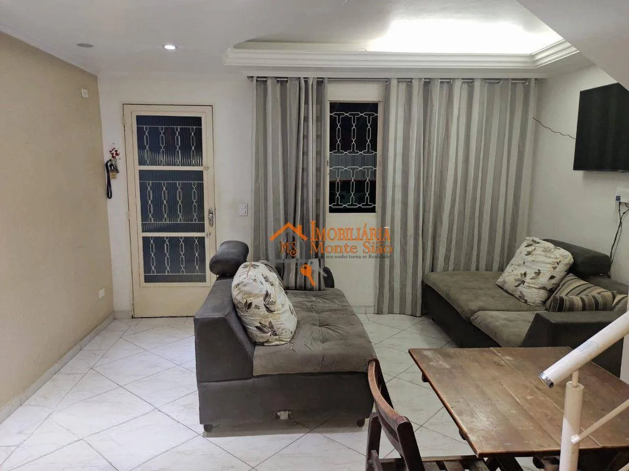 Imagem Sobrado com 2 dormitórios à venda, 67 m² por R$ 350.000,00 - Cidade Soberana - Guarulhos/SP
