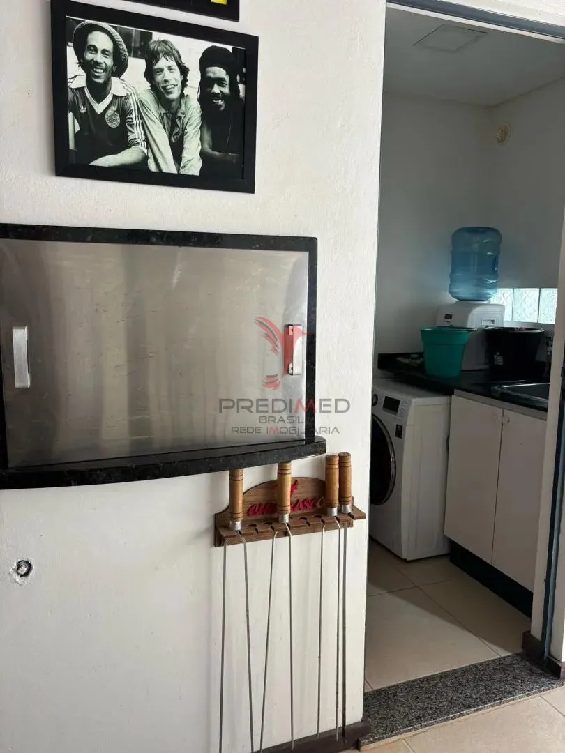 Imagem Casa de Alto Padrão em Piçarras - Jacuzzi Privativa, 3 Suites, Área Gourmet, 4 Vagas
