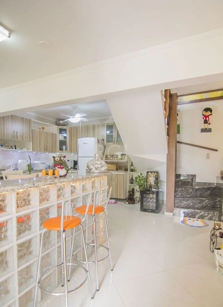 Imagem Casa para Venda - 252m², 3 dormitórios, sendo 1 suites, 3 vagas - Parque Santa Fé