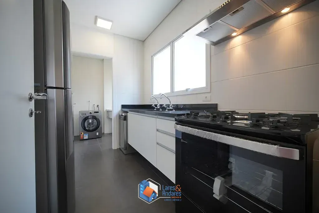 Imagem Casa em Condomínio à venda 4 Quartos 4 Suites 3 Vagas 334M² Real Parque São Paulo - SP
