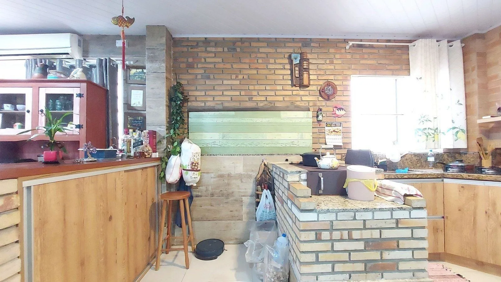 Imagem Casa com 3 dormitórios á venda no Bairro Sarandi, Porto Alegre