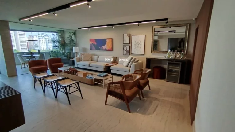 Imagem Apartamento de luxo para locação no Jardim Europa de 271m².