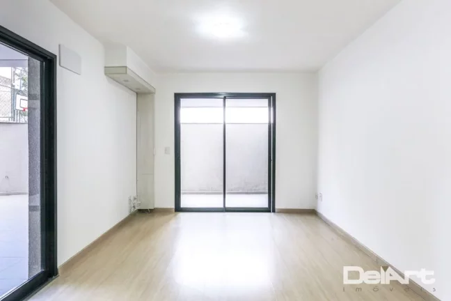 Imagem Apartamento térreo com 02 gardens - Bairro Bigorrilho - 122m2 privativos + 122 de gardens - R$ 1.100.000,00