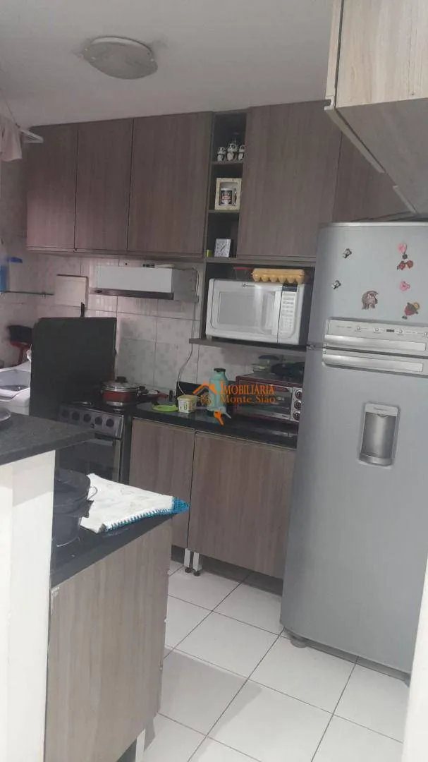 Imagem Apartamento com 2 dormitórios à venda, 44 m² por R$ 240.000,00 - Água Chata - Guarulhos/SP