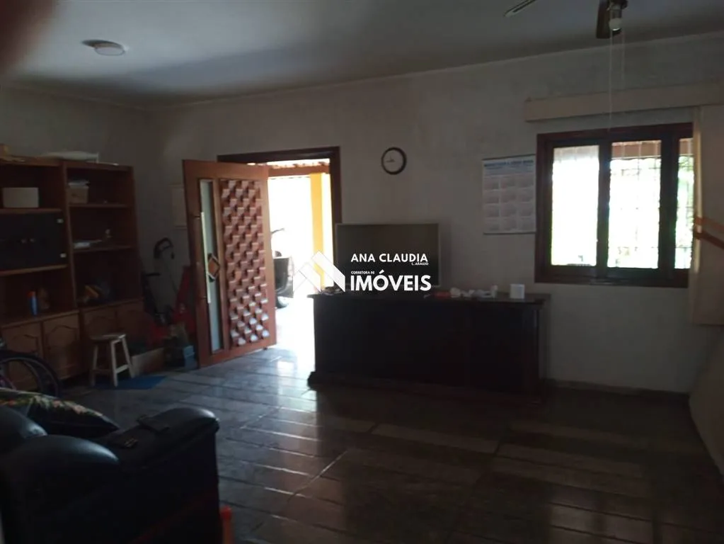 Imagem Casa lote inteiro na Praia de Mongaguá a 160 metros do mar