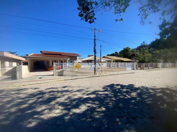 Imagem Casa com piscina 3 quartos à venda Praia Canto Grande Bombinhas SC