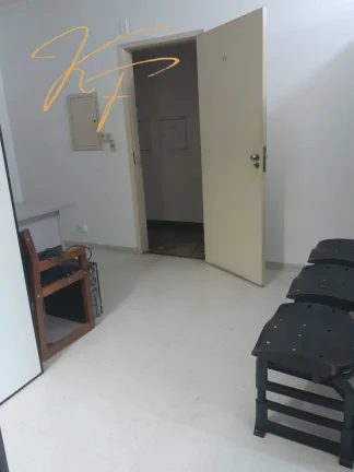 Imagem Excelente oportunidade de investimento em sala comercial na Vila Clayton, Valinhos-SP: 3 salas, 2 banheiros, 1 vaga, 80m²!