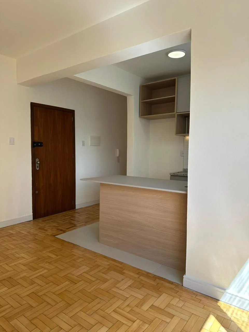 Imagem Apartamento Reformado por Arquiteta | 2 Dormitórios | 59,84m² | Cidade Baixa