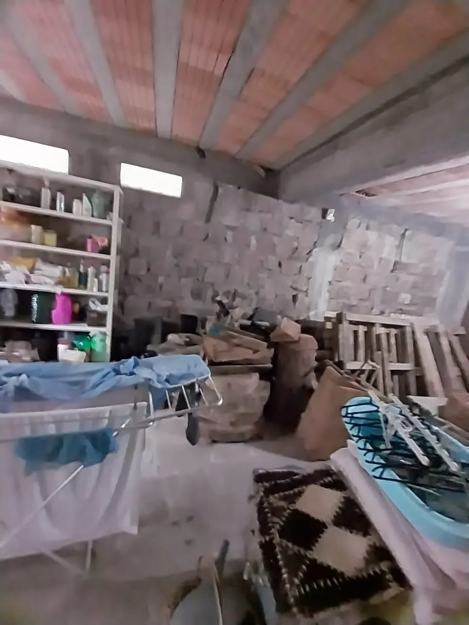 Imagem Casa ampla 5 D E 4 Banheiros, 2 vagas - Sta Tereza - Porto Alegre