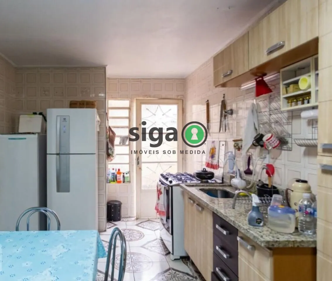 Imagem Casa com 3 Quartos, Suíte, Quintal e 2 Vagas em Região Residencial Tranquila
