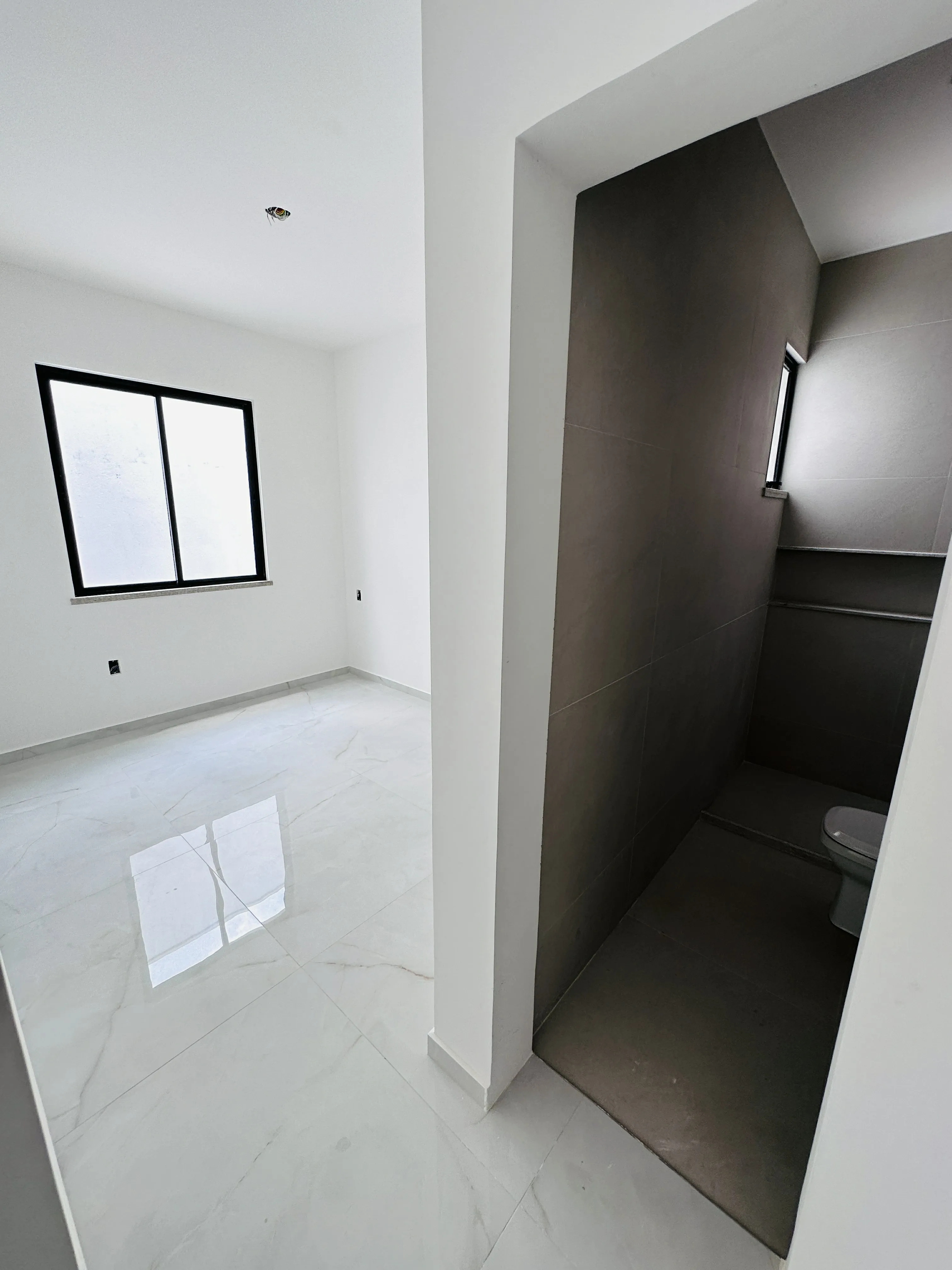 Imagem Casa em Condomínio 3 Suítes Eusébio