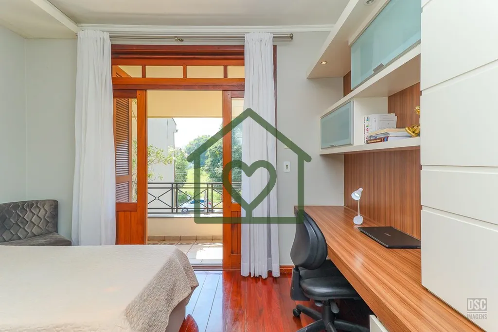 Imagem Viva com Exclusividade em Ipanema: Casa Completa com Piscina, Sacadas e Ambientes Amplos

Esta resid...
