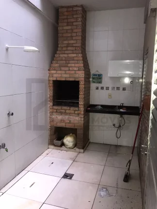 Imagem CASAL IMÓVEIS VENDE CASA RESIDENCIAL VERSALLES 3 SUÍTES + 2 VGS