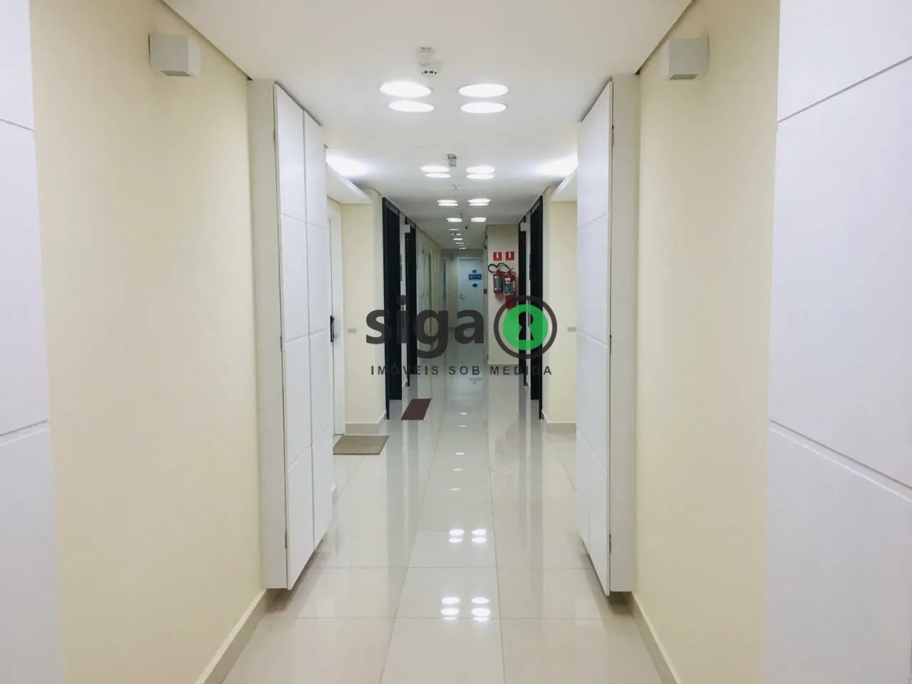 Imagem Sala Comercial 56m² no Neo Corporate 2 Vagas, Alto Andar e Próxima à CPTM