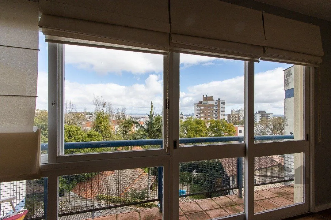 Imagem Apartamento com 3 dormitórios na Rua Dr. Barcelos