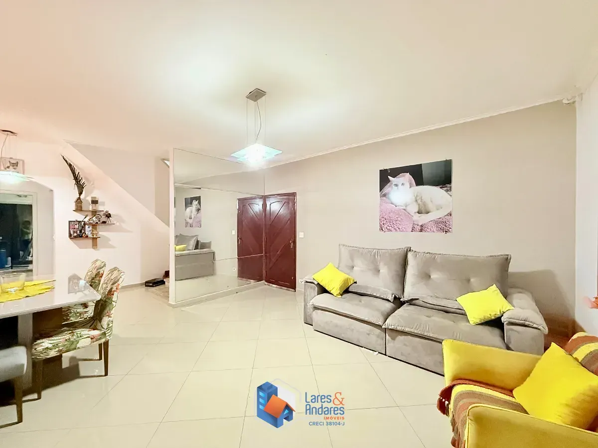 Imagem Sobrado para venda em Jardim dos Lagos com 3 quartos, sendo 3 suítes, 185m²