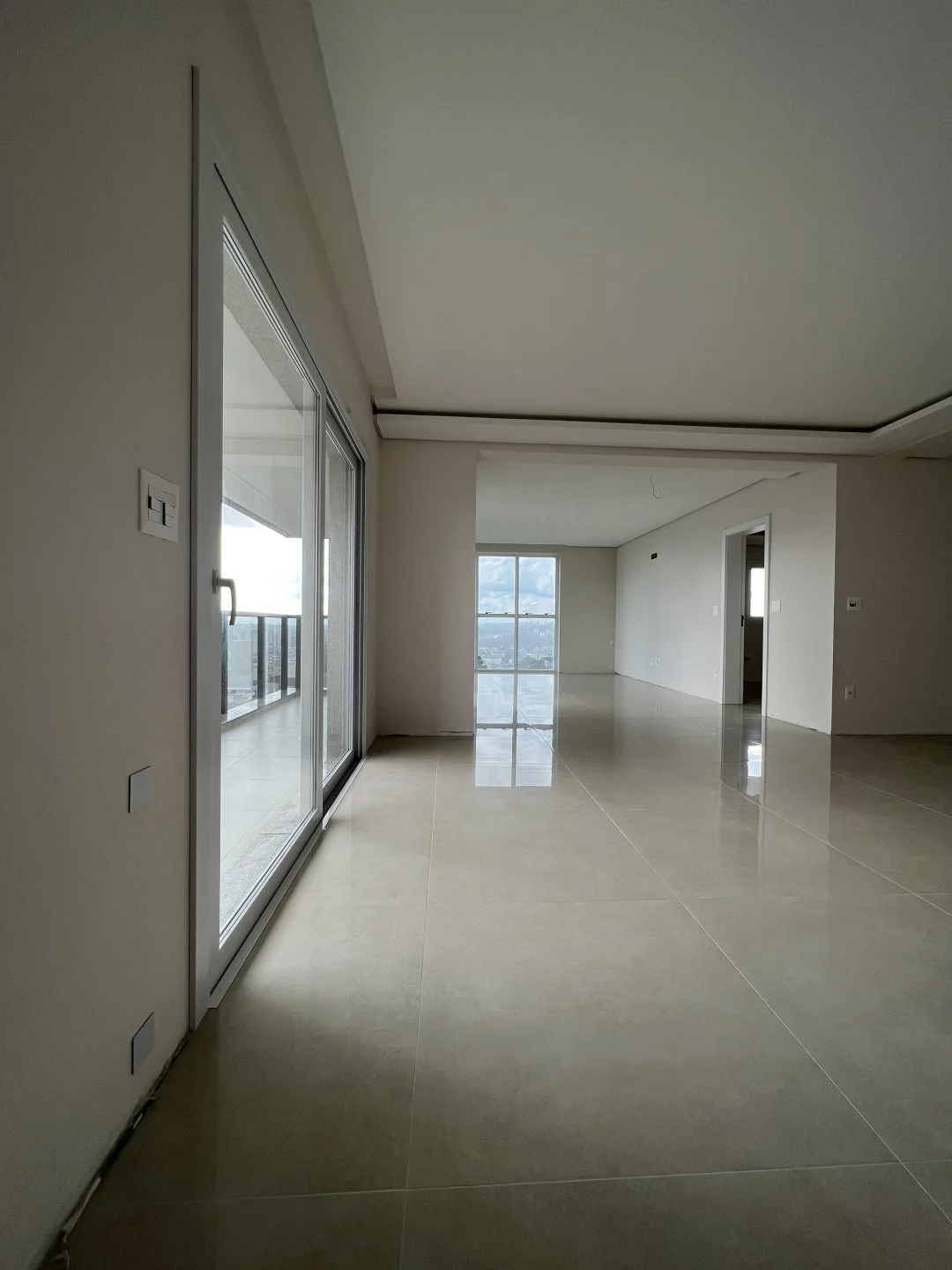 Imagem Apartamento 3 quartos sendo 3 suítes para venda no bairro Nossa Senhora de Lourdes em Caxias do Sul