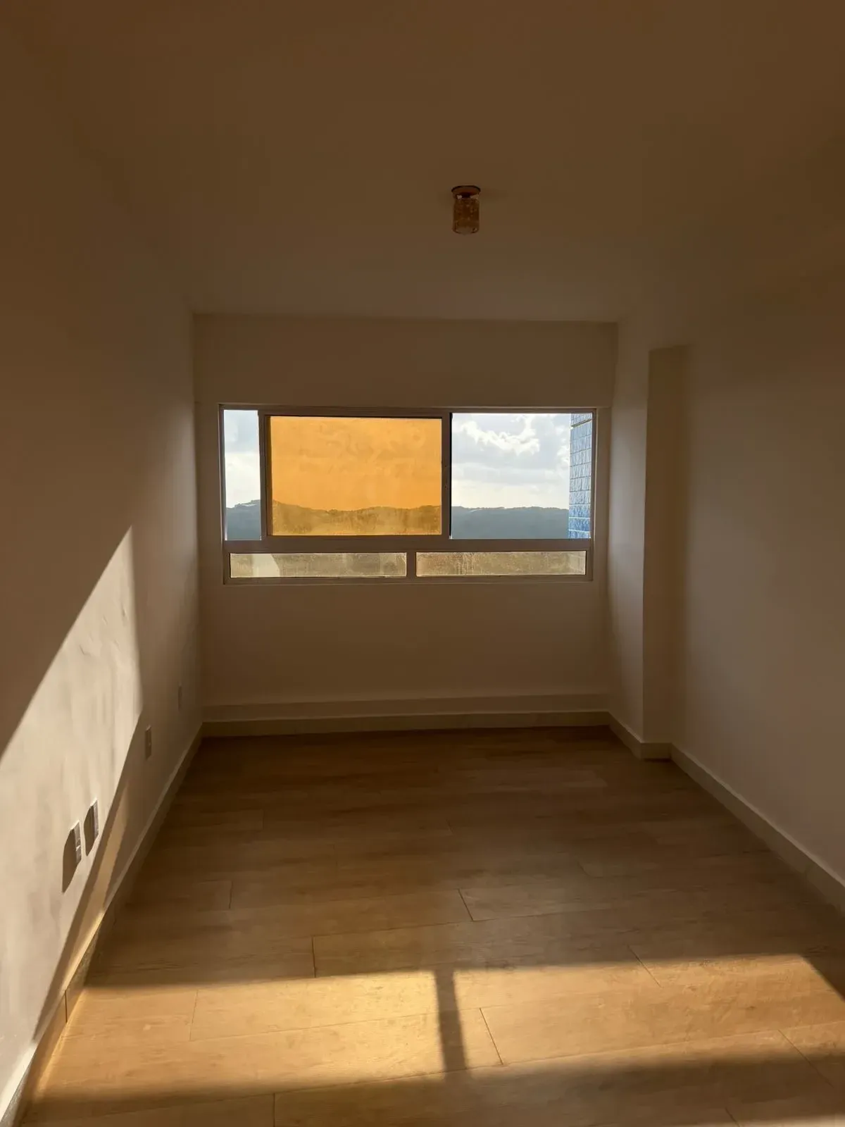 Imagem Apartamento com 2 Quartos para Alugar, 57 m² em  - 