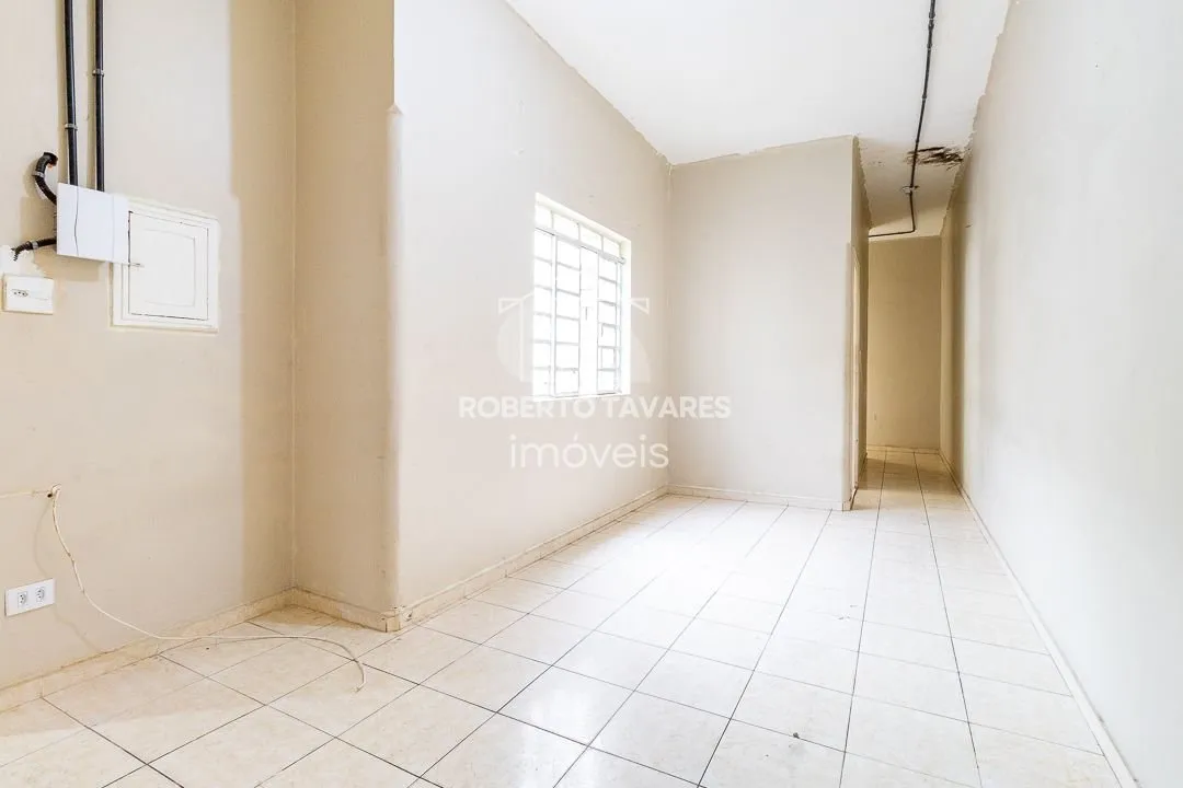 Imagem Prédio Bom Retiro - Com 2 andares, 4 aptos. de 90m² cada, 700 m² de área útil total, Loja no térreo com 300m².