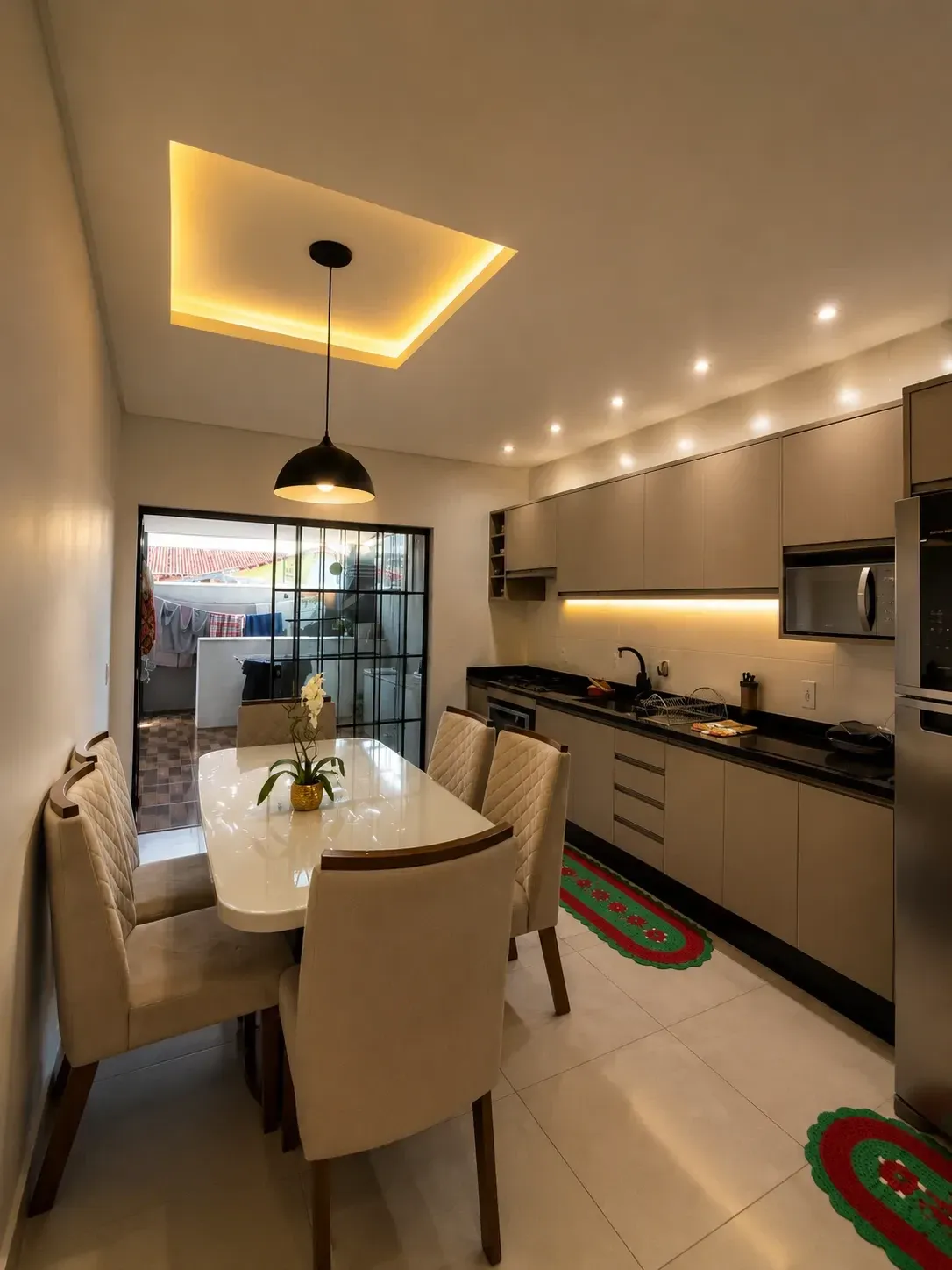 Imagem Sobrado com 2 Quartos à Venda, 65 m² em Jardim Iririú - Joinville