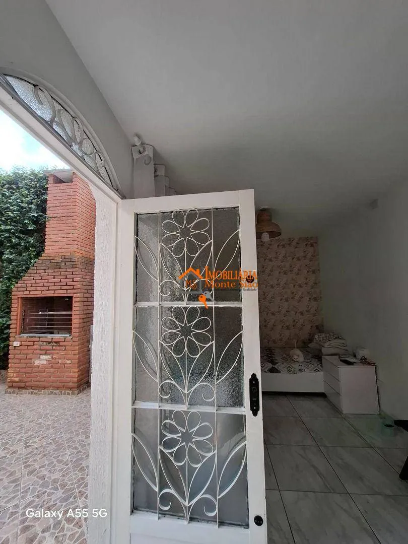 Imagem Sobrado com 3 dormitórios à venda, 188 m² por R$ 650.000,00 - Vila Galvão - Guarulhos/SP