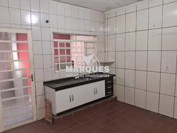 Imagem Ótima Oportunidade! Sobrado + 2 Casas para Moradia