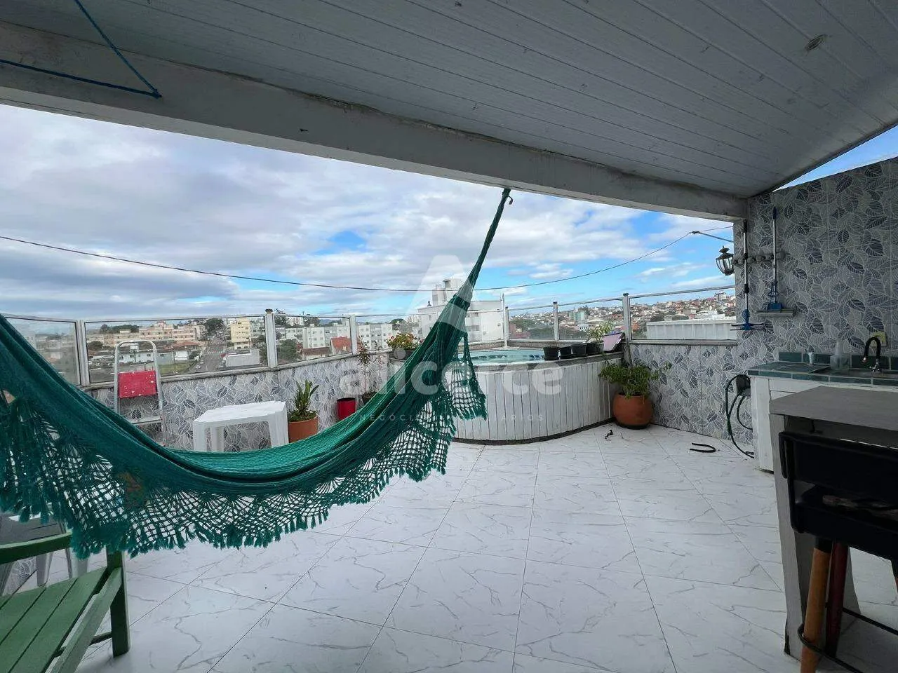 Imagem Apartamento Triplex à venda com 3 quartos 1 suíte, 120m² em Jardim Atlântico Florianópolis