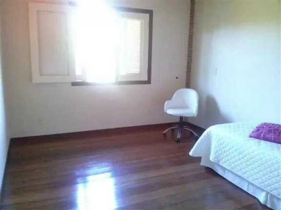 Casa com 3 Quartos à Venda, 250 m² em Primeira Linha - Criciúma