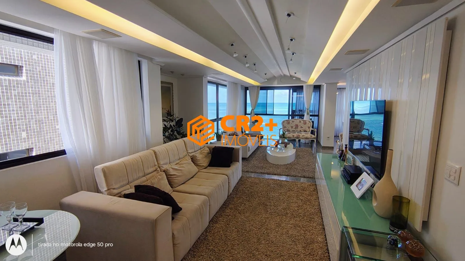Imagem Vendo cobertura 400 m2, 05 quartos, 04 suítes, 04 vagas de garagem Vista mar na