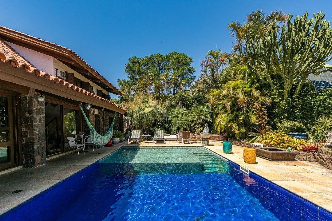 Imagem Casa para Venda - 370m², 5 dormitórios, sendo 2 suites, 7 vagas - Vila Assunção