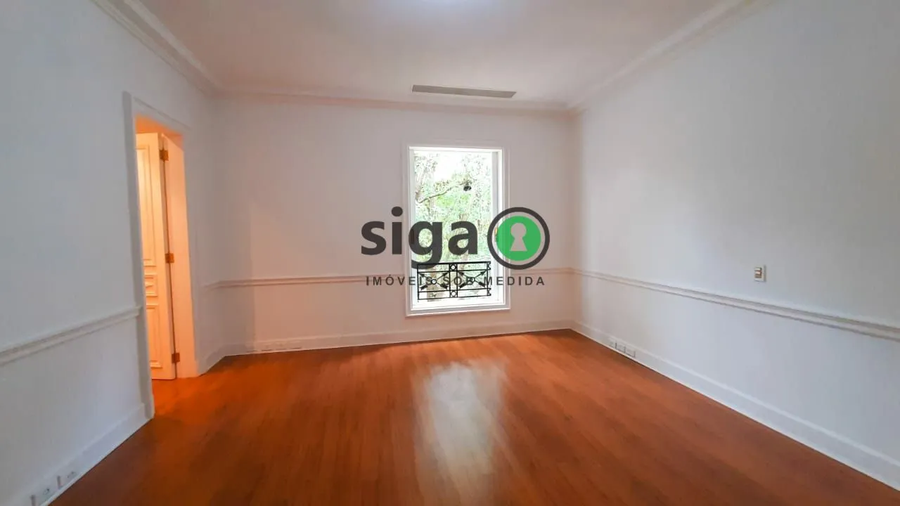 Imagem Elegante Mansão em Estilo Francês com Segurança Exclusiva no Coração do Morumbi