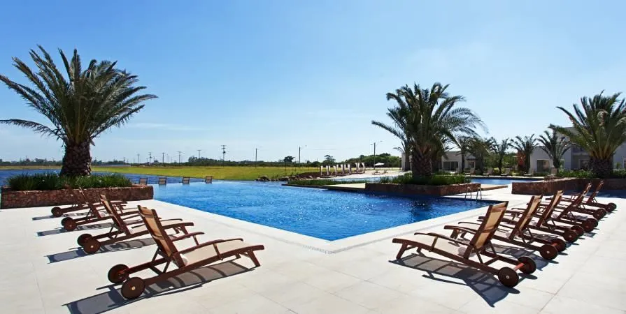Imagem Terreno em Condomínio à venda em Torres, 373m2