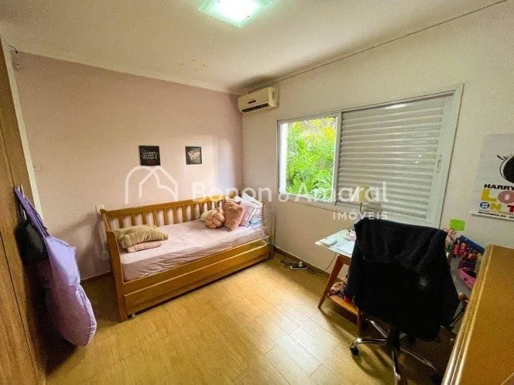 Imagem Casa com 179 m² e 3 Quartos