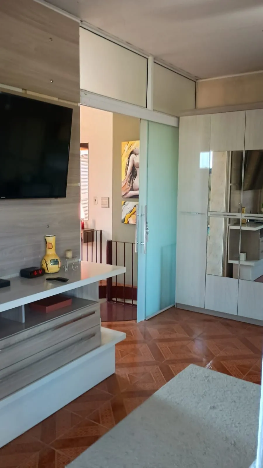 Imagem Casa 3 dormitórios, 1 suíte, 2 vagas, Bairro Monte Carlo