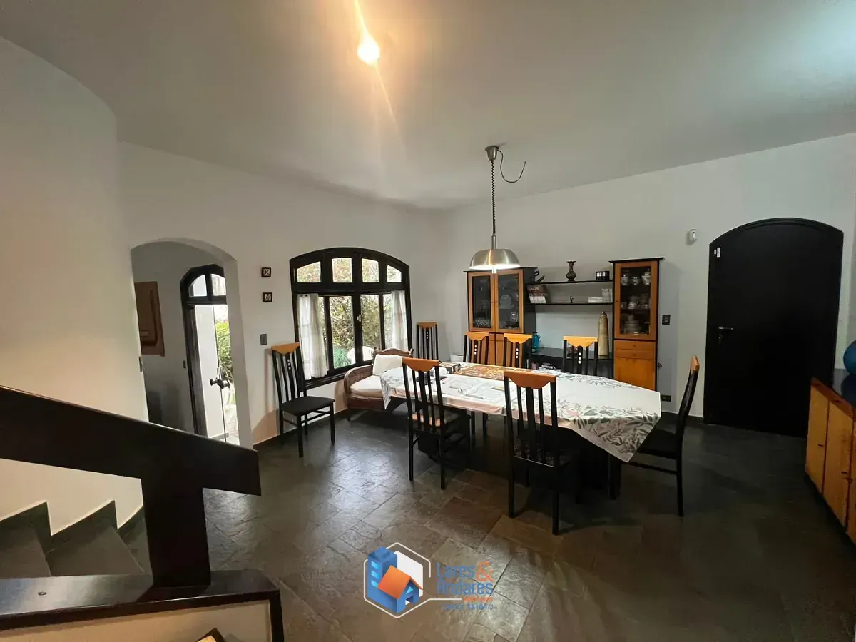 Imagem Casa para venda em Engenheiro Goulart com 3 quartos, 286m²