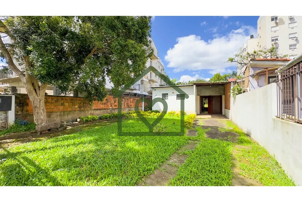 Imagem Terreno plano com 352m² localizado na Rua Edmundo Bastian 1155 no bairro Cristo Redentor medindo 8,...