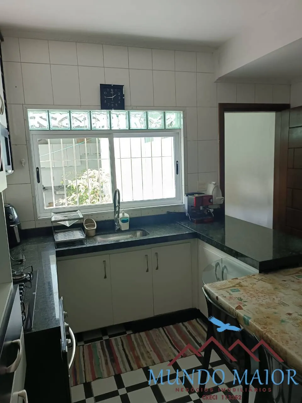 Imagem Sobrado Centro - 3 dormitorios e 1 suite e 2 Vagas -Casa Branca!!
